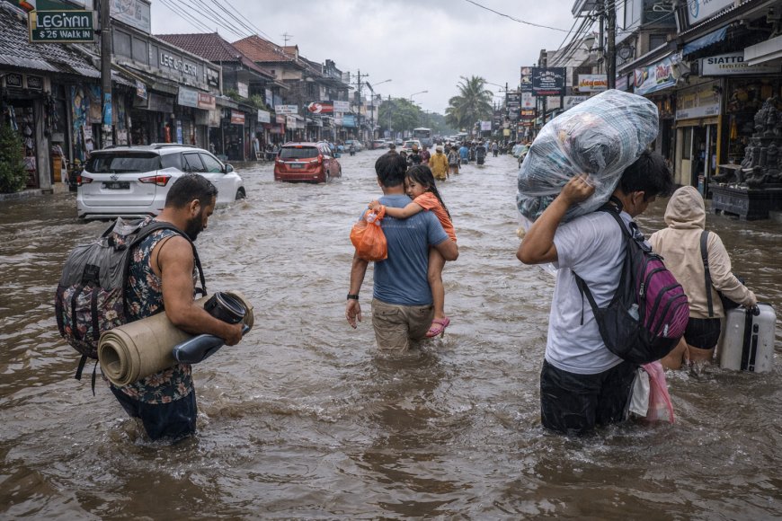 Bali Flooding Persists After Heavy Rains Prompt Red Alerts and Evacuations